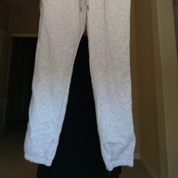 Champion Moisture Wicking Heather Grey Sweatpants NWT - Picture 2 of 6